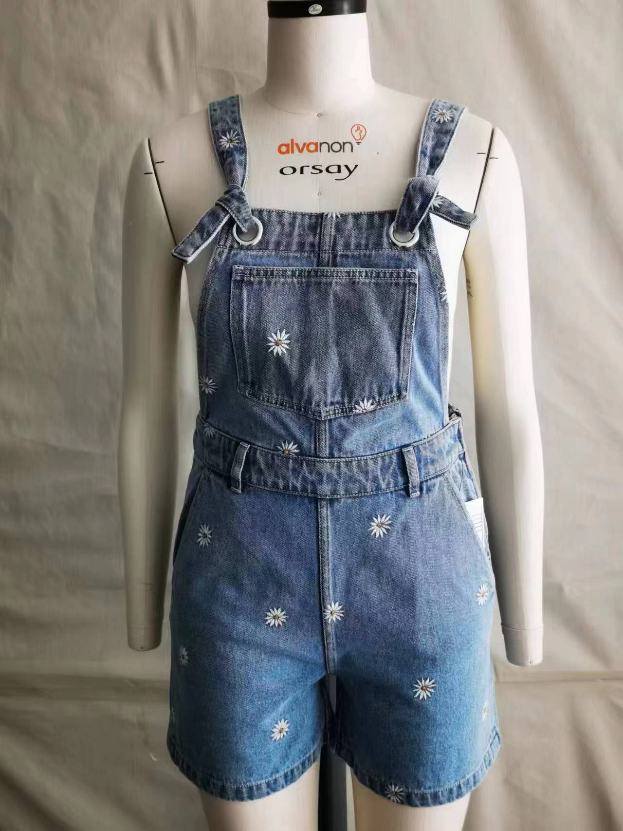 背帶繡花短褲_青島紡聯集團進出口有限公司